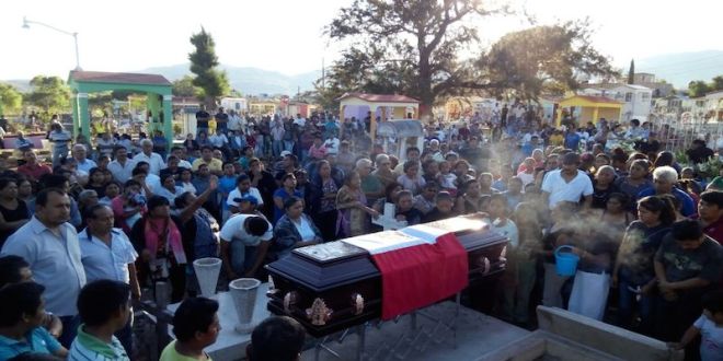 Funeral of CRAC-PC leader Irineo Salmerón Dircio.